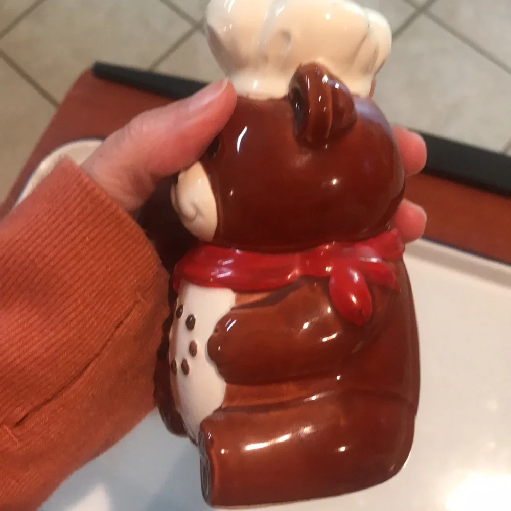 B&D Chef Teddy Bear Salt Pepper Shakers